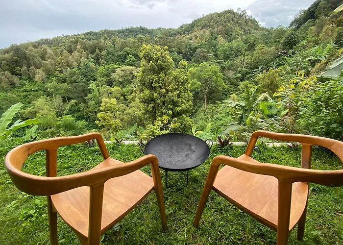 Ocean & Mountain View Villa, Waterfalls, Eco-luxe By Santrian