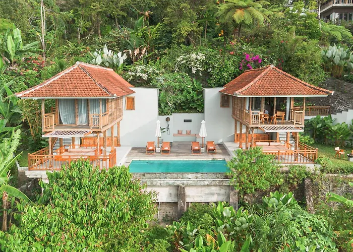 Hotel Ocean & Mountain View Villa, Waterfalls, Eco-luxe By Santrian *