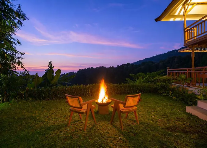 Ocean & Mountain View Villa, Waterfalls, Eco-luxe By Santrian * Munduk